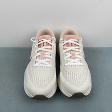Cargar imagen en el visor de la galería, Nike Journey Run Sail Pink Brown IB4663-121
