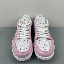 Cargar imagen en el visor de la galería, Air Jordan 1 Low SE Paw Print Pink Foam HM3706-141
