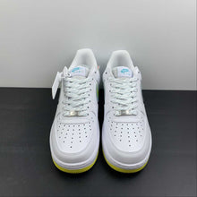 Cargar imagen en el visor de la galería, Air Force 1 Low White Ligth Green Tick Yellow AF1234-001
