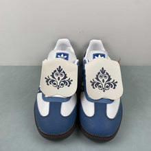 Cargar imagen en el visor de la galería, Adidas Samba StevenCustomizer Blue Navy IG1024
