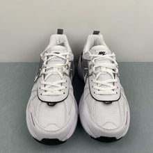 Cargar imagen en el visor de la galería, Nike V2k Run Summit White Platinum Tint HF5342-100
