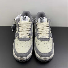 Cargar imagen en el visor de la galería, Air Force 1 07 Low Wolf Gray &amp; White CW2288-866
