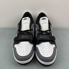Cargar imagen en el visor de la galería, Air Jordan Legacy 312 Low Oxidized Green CD7069-131
