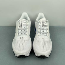 Cargar imagen en el visor de la galería, Pegasus Premium White Blue HQ2592-104
