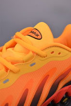 Cargar imagen en el visor de la galería, Air Max Dn8 Bright Orange Black Gradient HF7310-800
