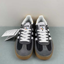 Cargar imagen en el visor de la galería, Adidas Gazelle Indoor Black White Yellow Gum IF9641
