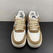 Cargar imagen en el visor de la galería, Air Force 1 07 Low Ale Brown Sanddrift DO6682-200
