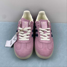 Cargar imagen en el visor de la galería, Notitle x Adidas Samba OG Pink Navy Blue Light Gum IG4198
