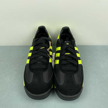 Cargar imagen en el visor de la galería, Adidas SL 72 RS Core Black Solar Yellow Gold Metallic IG4647
