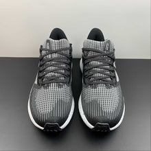 Cargar imagen en el visor de la galería, Air Zoom Pegasus 39 Black Dk Smoke Grey-White DH4071-005
