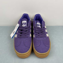 Cargar imagen en el visor de la galería, Adidas Gazelle Bold Collegiate Purple Wonder White Gold Metallic JS3359
