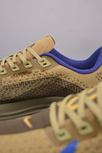 Cargar imagen en el visor de la galería, Nike ZoomX Pegasus PLUS Cargo Khaki Neutral Olive Racer Blue Deep Royal Blue HQ3221-325
