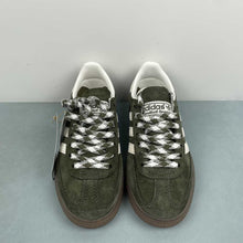 Cargar imagen en el visor de la galería, Adidas Handball Spezial Olive Strata Gum KI5940

