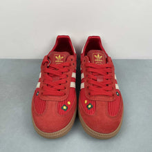 Cargar imagen en el visor de la galería, Liberty London x Adidas Samba OG Red Floral IH9056

