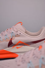Cargar imagen en el visor de la galería, Nike Reactx Pegasus Trail 5 Next Nature Silt Red &amp; Hyper Crimson FV5638-601
