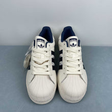Cargar imagen en el visor de la galería, Adidas Superstar x Stussy HS3076
