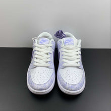 Cargar imagen en el visor de la galería, SB Dunk Low OG Purple Pulse White DM9467-500
