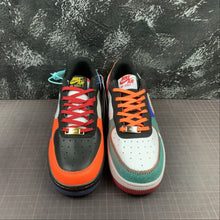 Cargar imagen en el visor de la galería, Air Force 1 Low What The NY CT3610-100
