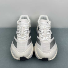 Cargar imagen en el visor de la galería, Adizero Boston 13 Cloud White Matte Silver Dash Grey JS4948
