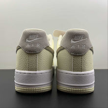 Cargar imagen en el visor de la galería, Air Force 1 07 Low Light Orewood Brown Ironstone FB8483-100
