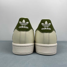 Cargar imagen en el visor de la galería, Adidas Superstar x Bape HS3088
