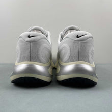 Cargar imagen en el visor de la galería, Nike Journey Run White Metallic Silver FJ7765-104

