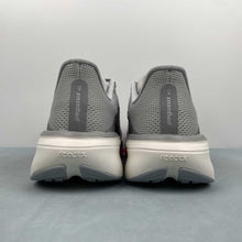 Cargar imagen en el visor de la galería, Air Zoom Pegasus 42 SE Wolf Grey Metallic Silver IB1873-004
