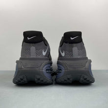 Cargar imagen en el visor de la galería, Nike Vomero Premium Black Grey FN8453-034
