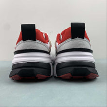 Cargar imagen en el visor de la galería, Nike V2k Run Metallic Summit White University Red Sail Black HF0120-100

