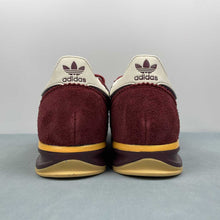 Cargar imagen en el visor de la galería, West NYC x Tip Top x Adidas SL72 RS 85th Anniversary JQ0989
