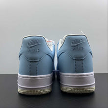 Cargar imagen en el visor de la galería, Air Force 1 07 Low White Blue Flowers CW2288-661
