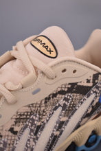 Cargar imagen en el visor de la galería, Air Max Dn8 Snakeskin Light Khaki HV8476-200
