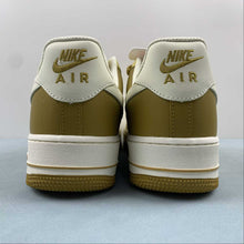 Cargar imagen en el visor de la galería, Air Force 1 07 Low Bronzine Saturn Gold Coconut Milk Sail FZ4034-716
