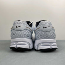 Cargar imagen en el visor de la galería, Zoom Vomero 5 Blue Tint Black-Platinum Tint FJ2028-401
