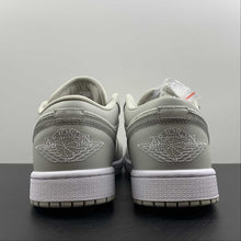 Cargar imagen en el visor de la galería, Air Jordan 1 Low SE Lt Iron Ore White Atmosphere DQ6076-001
