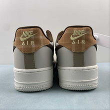 Cargar imagen en el visor de la galería, Air Force 1 Low LV8 Brogue Sail Khaki Cacao Wow FV3702-121
