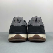 Cargar imagen en el visor de la galería, Adidas Gazelle Sala Black Grey JQ0886
