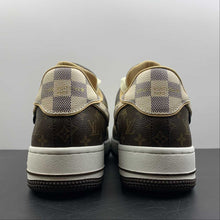 Cargar imagen en el visor de la galería, Louis Vuitton Trainer Snaker x Air Force 1 Coffee 3308-10
