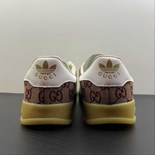 Cargar imagen en el visor de la galería, Adidas x Gucci Gazelle Beige Brown White Gum
