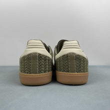 Cargar imagen en el visor de la galería, Adidas Samba OG Orbit Green Cream White Gum JR9447
