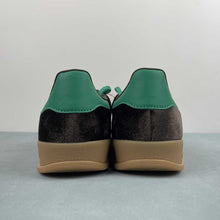 Cargar imagen en el visor de la galería, Adidas Gazelle Indoor Dark Brown Glow Pink Court Green JI2714
