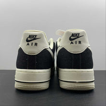 Cargar imagen en el visor de la galería, Air Force 1 07 Low Denim Black Beige White DG2296-001
