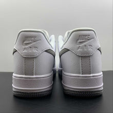 Cargar imagen en el visor de la galería, Air Force 1 07 Low White Grey Hook AH0206-111
