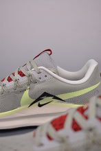 Cargar imagen en el visor de la galería, Nike Reactx Pegasus Trail 5 Next Nature Light Green DV3864-004
