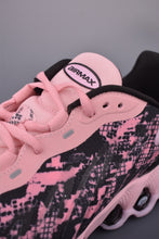 Cargar imagen en el visor de la galería, Air Max Dn8 Pink Snakeskin II0539-600
