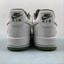 Cargar imagen en el visor de la galería, Supreme x Air Force 1 07 Low Suede Gray Green ME2392-106
