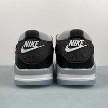 Cargar imagen en el visor de la galería, Air Jordan 4 RM Black Metallic HV5184-010
