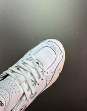 Cargar imagen en el visor de la galería, Adidas Astir White Off White
