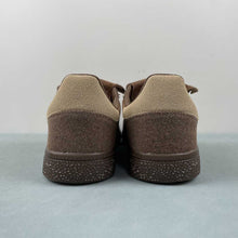 Cargar imagen en el visor de la galería, Adidas Handball Spezial Brown Beige Gum5 IH7299
