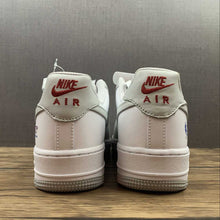 Cargar imagen en el visor de la galería, NBA x Air Force 1 07 Low White Gray Red AA6902-201
